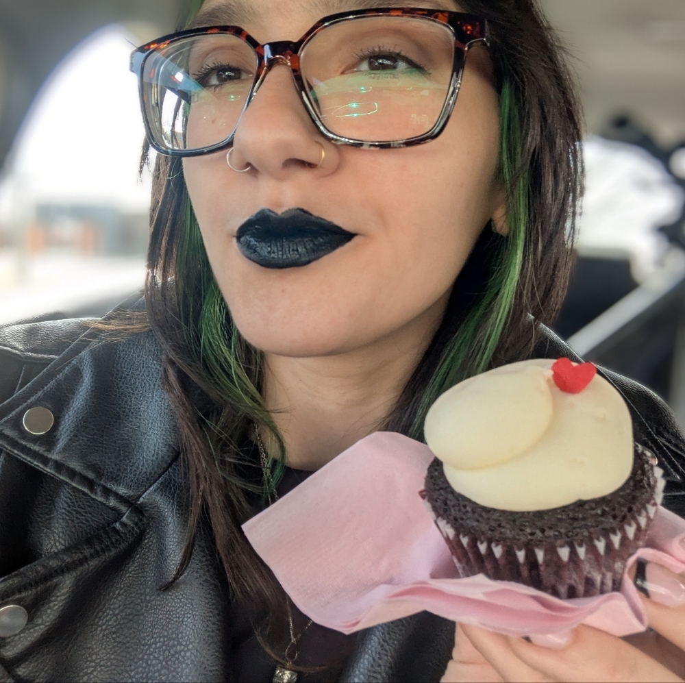 Meet your Posher, Kayla